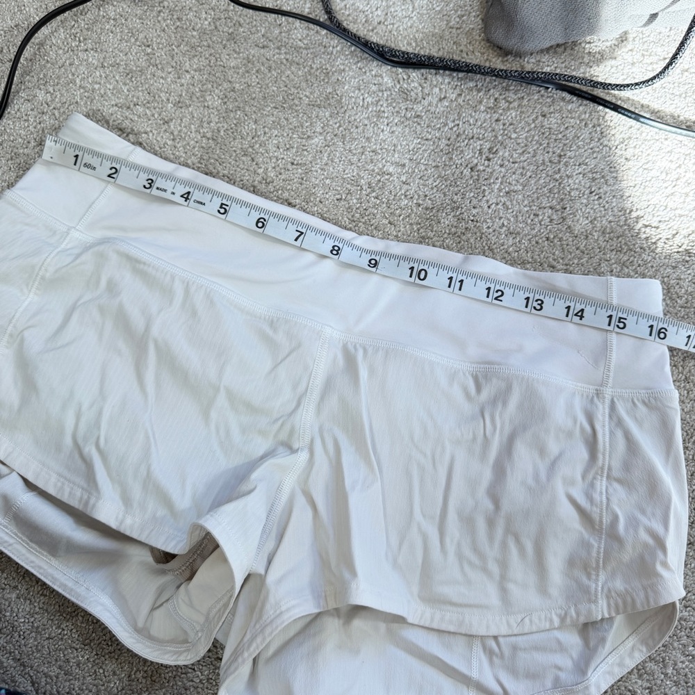 Lululemon Women’s Speed Up Short Pull On 2.5" Running in White 8 - Picture 7 of 16